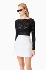 CURAAE Kira Stretch Lace Top In Black