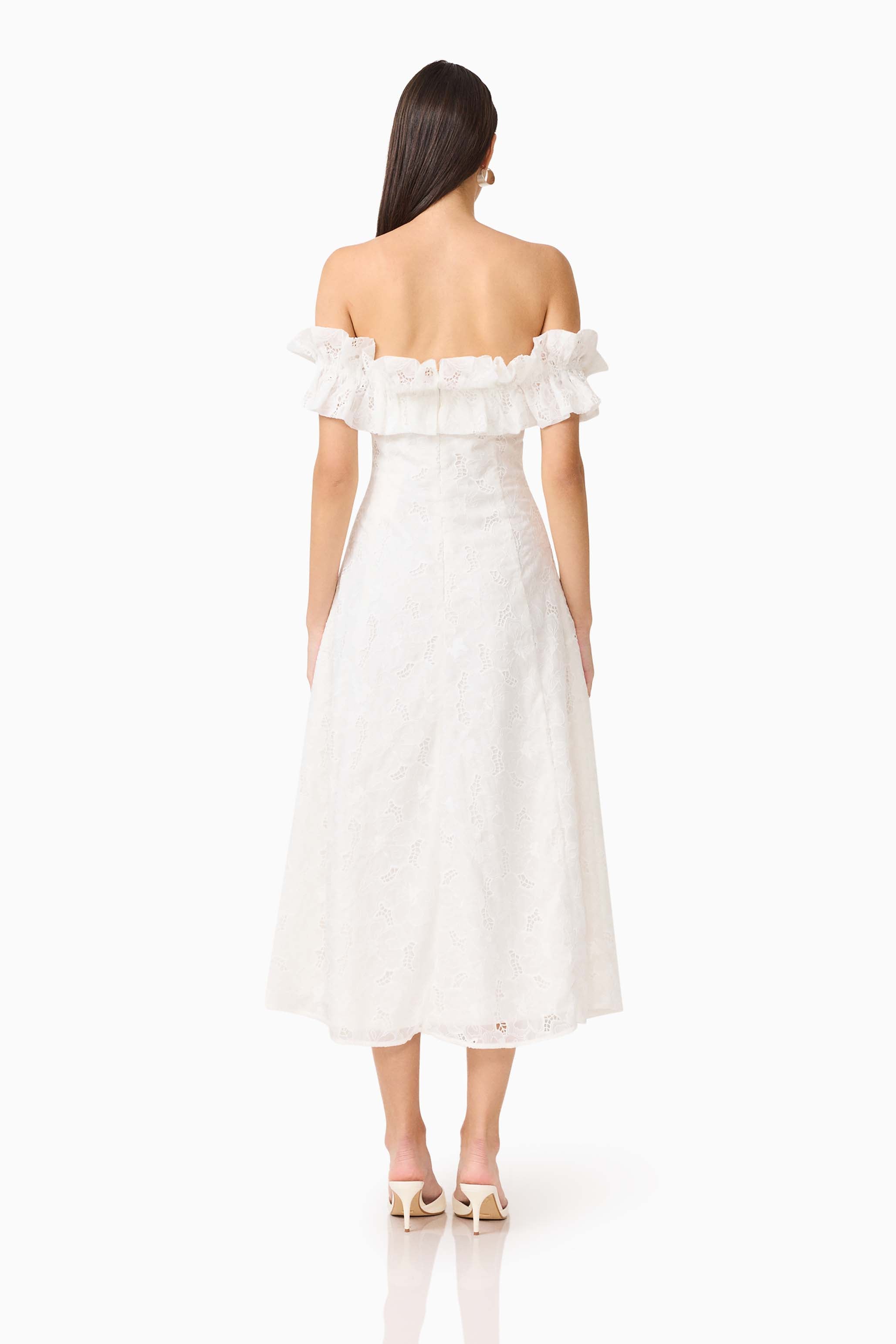 CURAAE Elen Off Shoulder Midi Dress in White