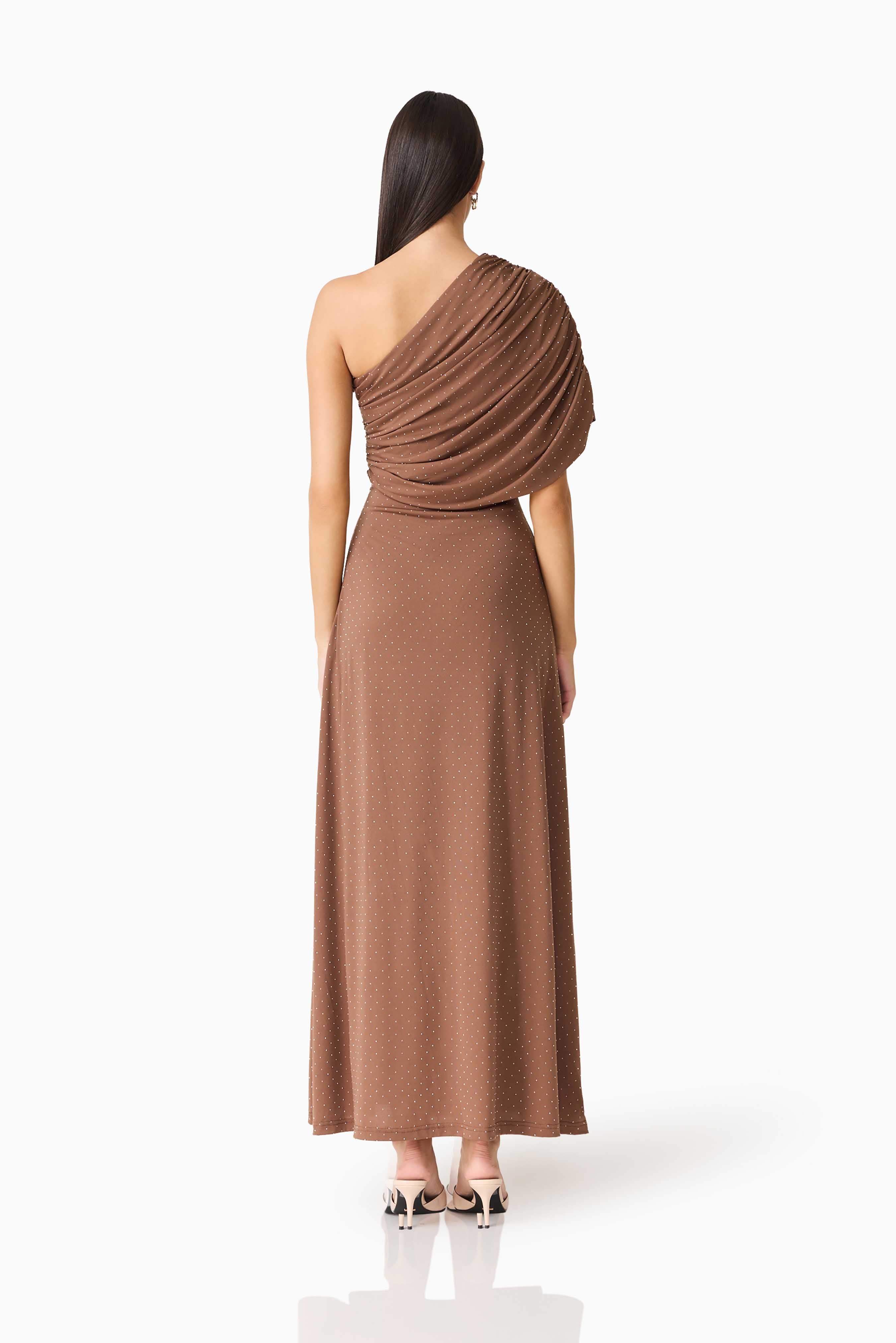 CURAAE Gizelle Maxi Dress in Brown